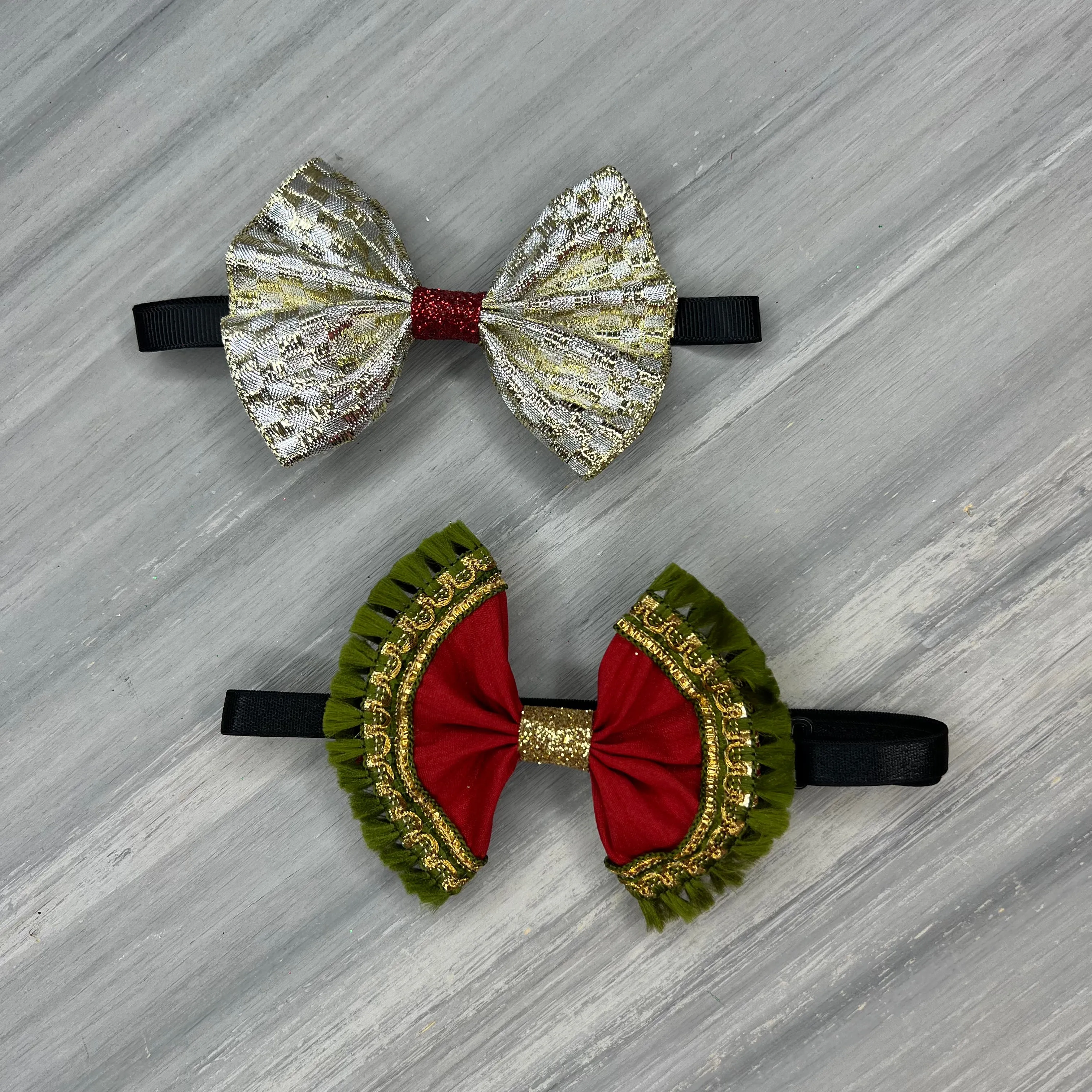 Classy Christmas - Jumbo Bow Tie - 4 Large Ties