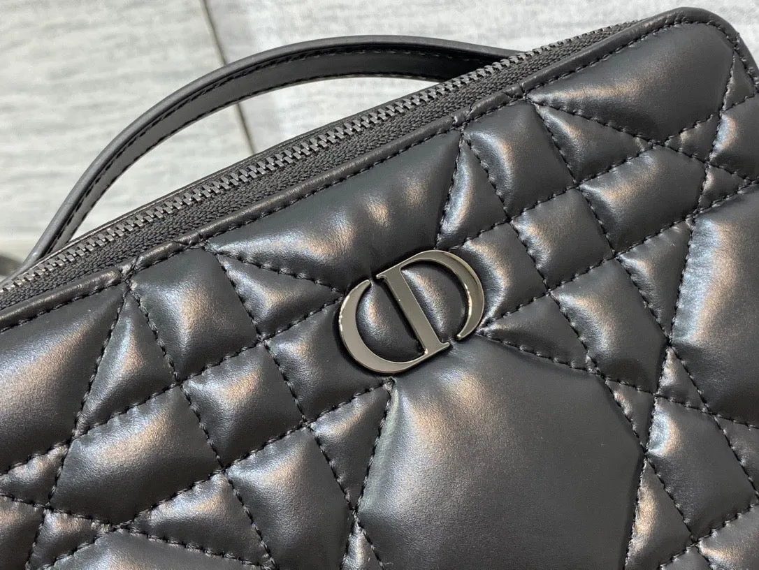 DR245 Caro Box Bag with Chain / HIGHEST QUALITY VERSION / 7 x 5 x 2 inches