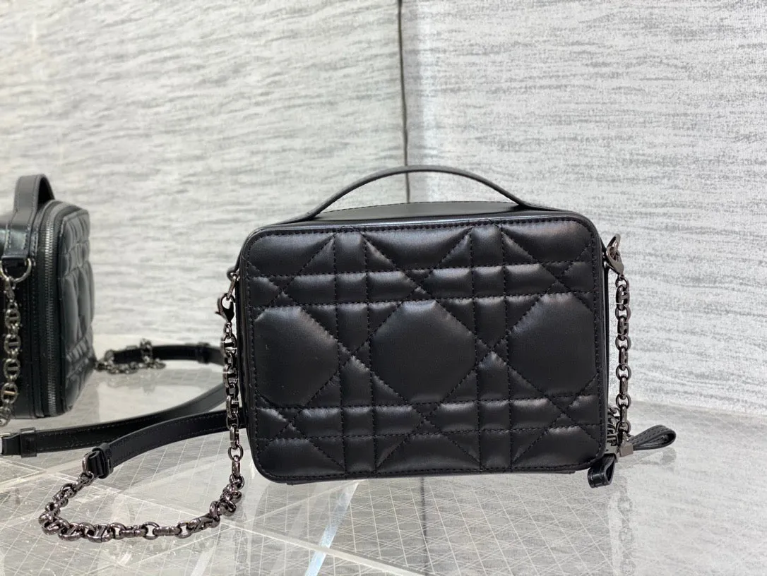 DR245 Caro Box Bag with Chain / HIGHEST QUALITY VERSION / 7 x 5 x 2 inches