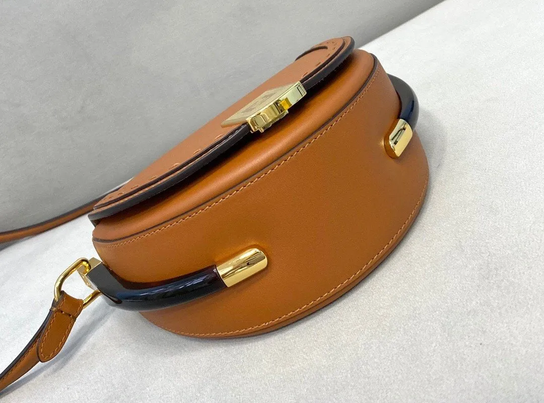 EN   Designer bags by Fendi 057