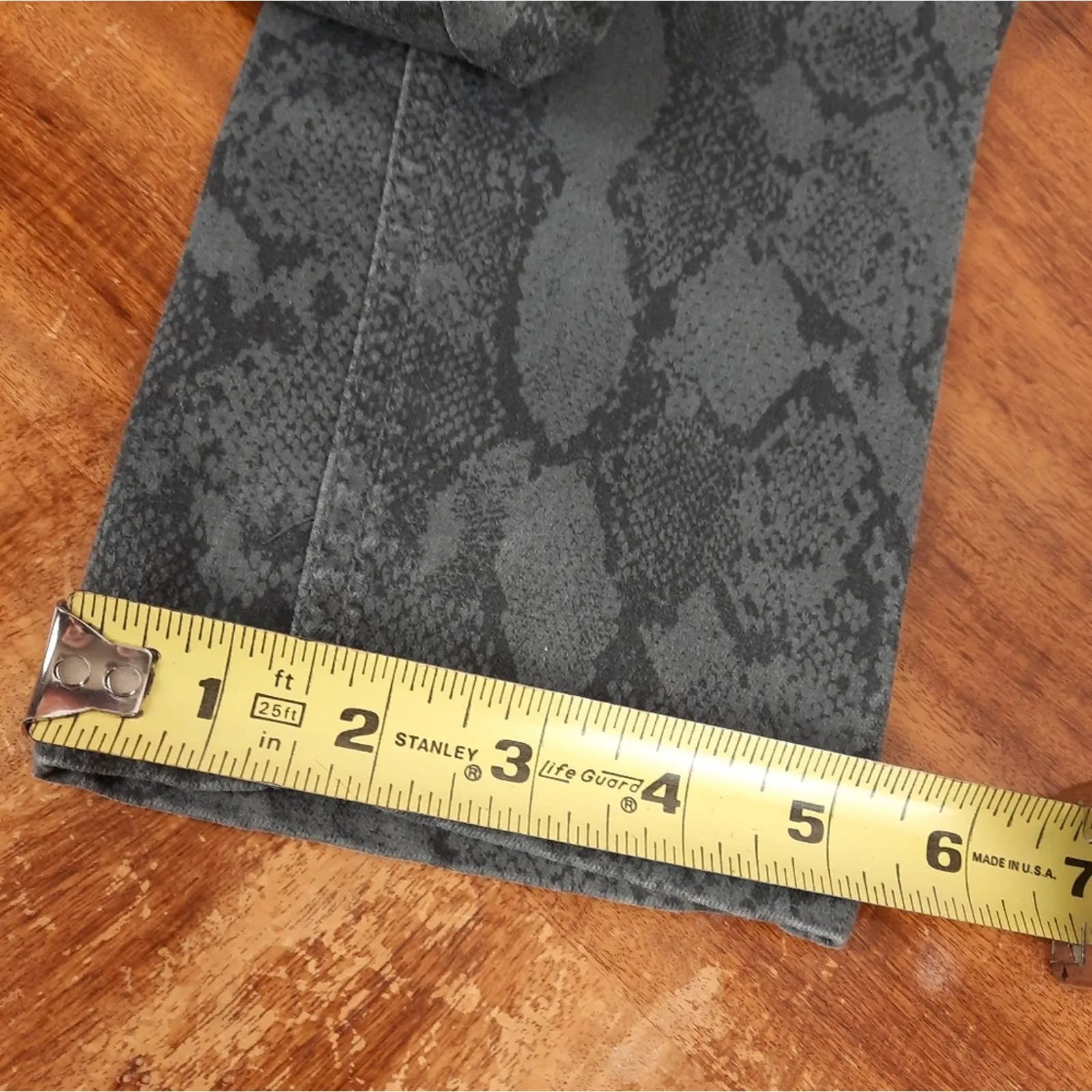 H&M Snakeskin Jeggings EUC