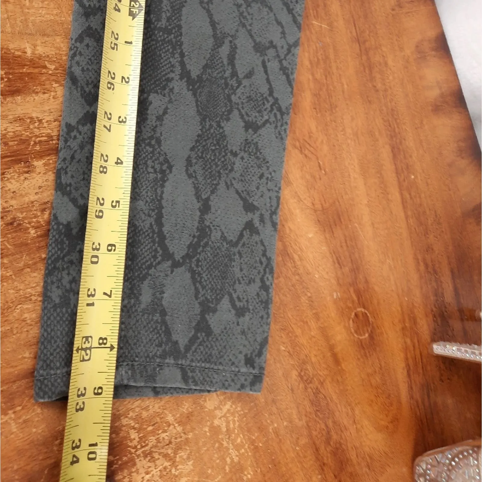 H&M Snakeskin Jeggings EUC