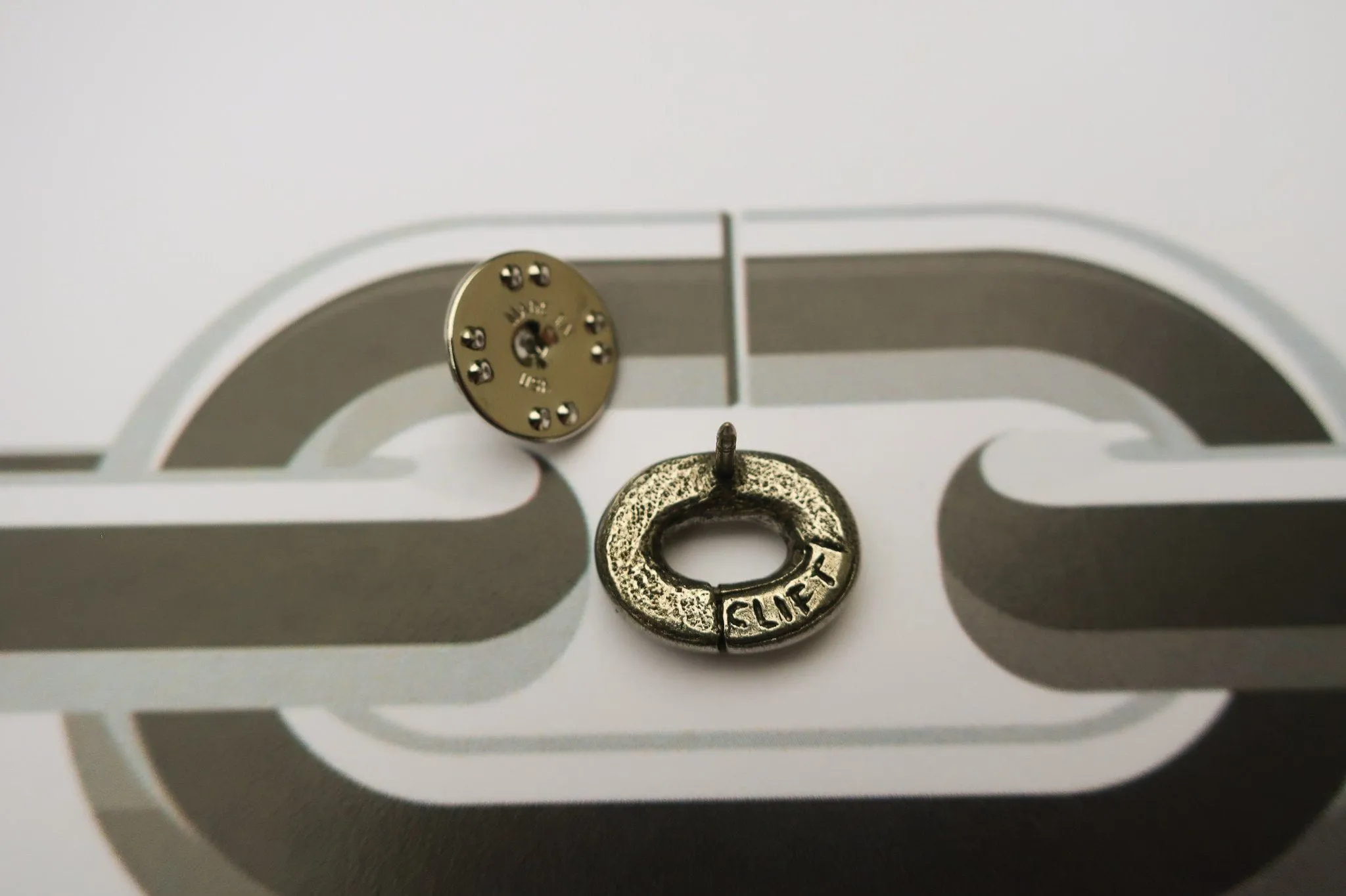 Link Lapel Pin