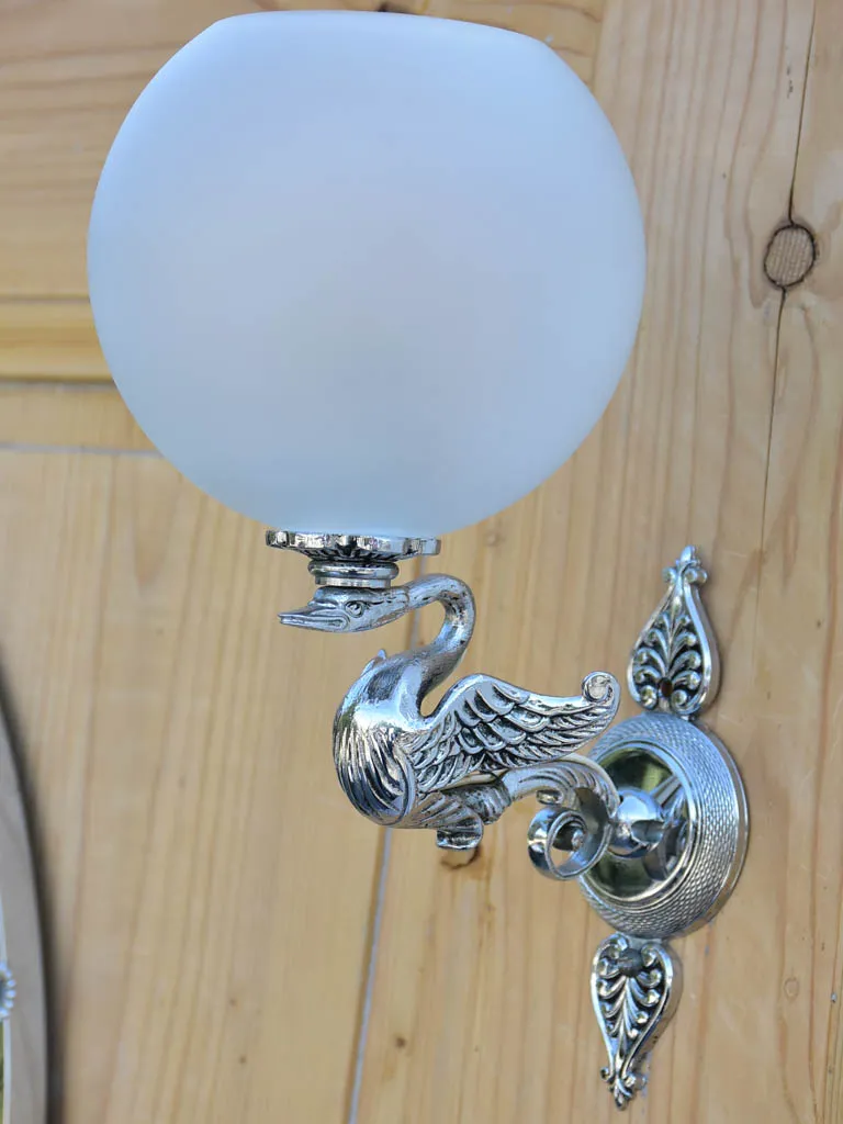 Rare set of bathroom hardware accessories decorated with swans - 1950's