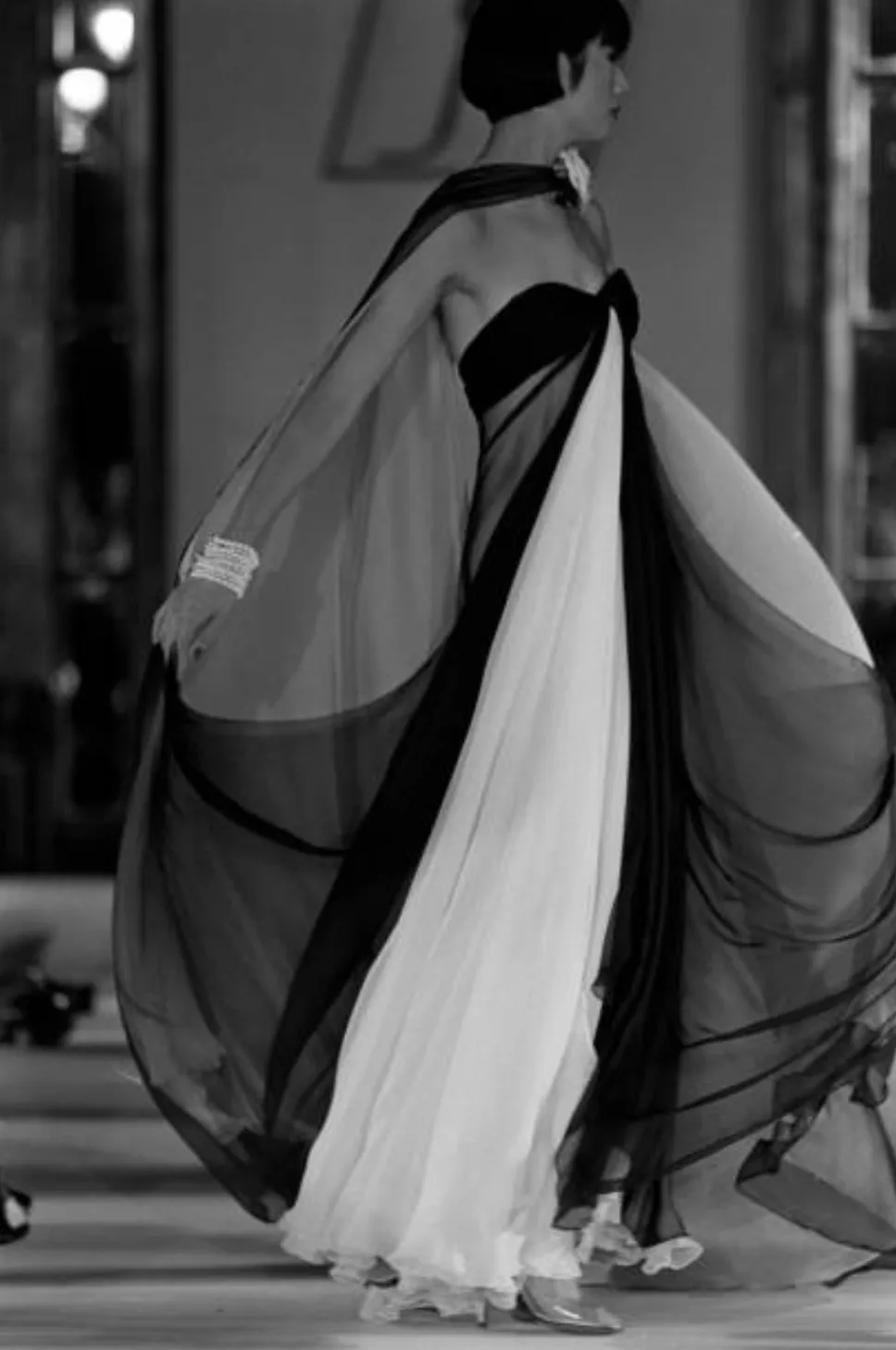 Stunning Spring 1986 Jacqueline de Ribes Black & Ivory Bias Cut Silk Chiffon Dress
