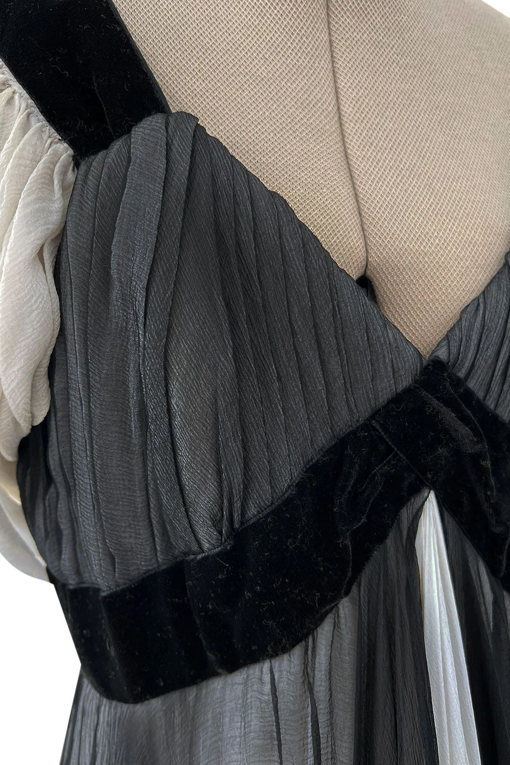 Stunning Spring 1986 Jacqueline de Ribes Black & Ivory Bias Cut Silk Chiffon Dress